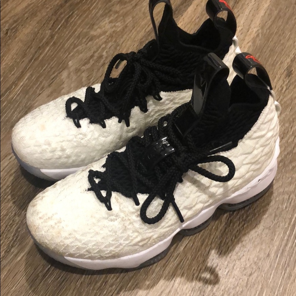 Nike x Lebron XV 4Y